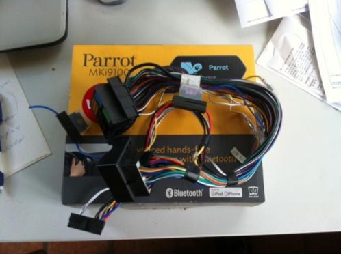 Nieuwe parrot MKi9100 carkit met Volkswagen Adapter kabel