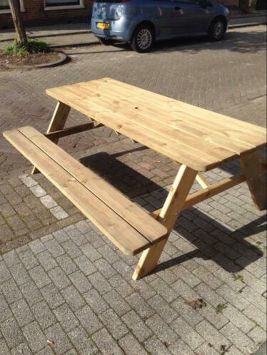 Nieuwe picknicktafels gratis bezorging tuintafel hout