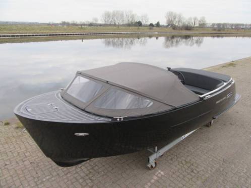 Nieuwe Primeur 710 tendersloep met 50pk Honda outboardmotor