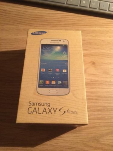 Nieuwe Samsung Galaxy s4 mini 