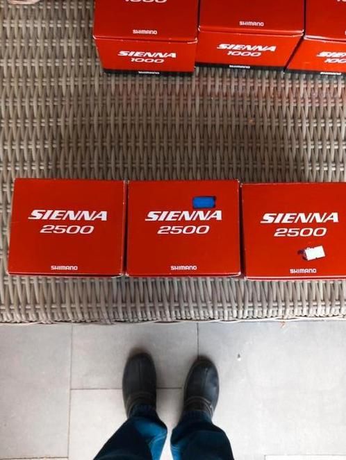 Nieuwe Shimano  Sienna 2500 molentjes.