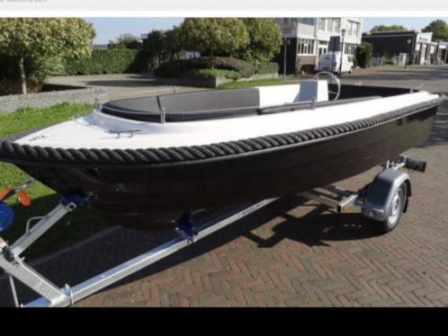 Nieuwe sloep Vida 4.20 xl en een nieuwe Marlin boottrailer