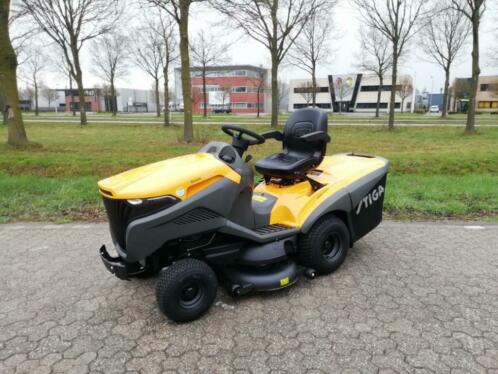 Nieuwe Stiga Estate 7102 HWSY zitmaaier 102 cm 2 cil. Honda