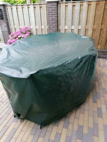 Nieuwe tuinmeubel-beschermhoes 270x180x89cm.
