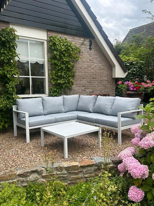 Nieuwe witte loungeset 188 bij 188 aluminium