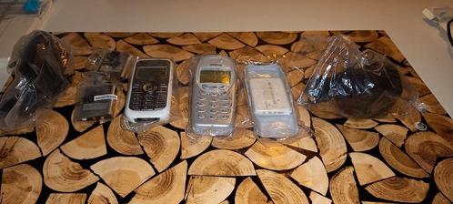 NieuwNokia 3410 en een Sony Ericsson J100i Ongebruikt
