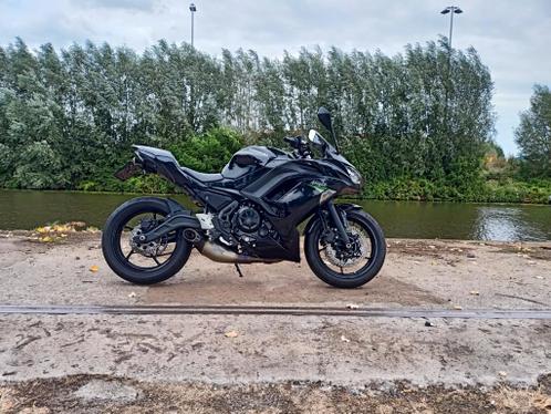 Nieuwstaat 2021 Kawasaki Ninja 650 black  performance kit