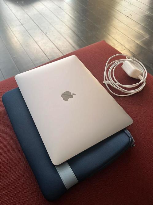 Nieuwstaat Apple MacBook Air laptop 2020 99 procent batterij