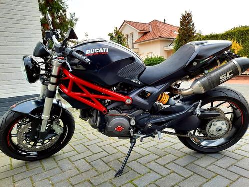 Nieuwstaat Ducati Monster 796 ABS, weinig KMx27s 