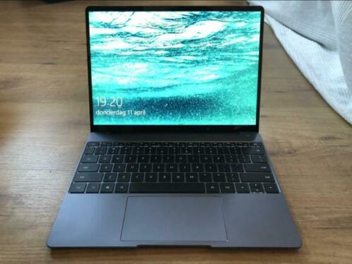 Nieuwstaat Huawei Matebook 13 i7 512SSD  touchscreen