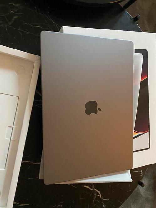 Nieuwstaat MacBook Pro 2021 M1 16 inch met 1 jaar garantie