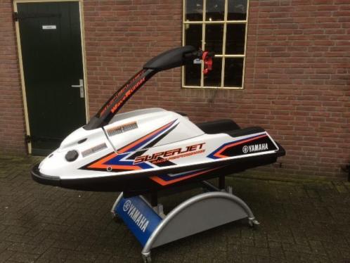 Nieuwste 2016 Yamaha Superjet verkrijgbaar in onze showroom