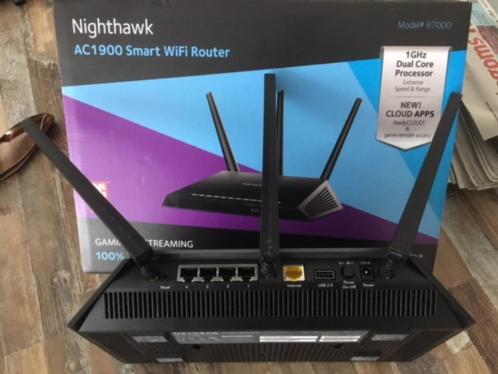 Nighthawk AC1900 smart Wifi router