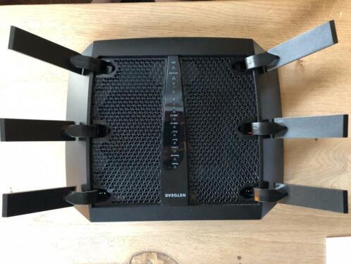 Nighthawk ac3200 tri-band wifi router