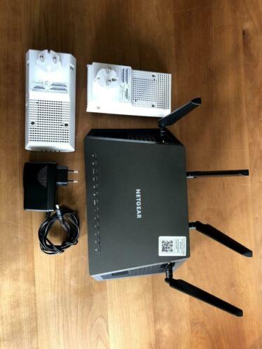 Nighthawk X4S R7800 router  2 Netgear EX7500 versterkers