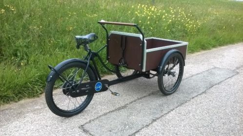 Nijland (huisman) demo bakfiets met kleine industriebak