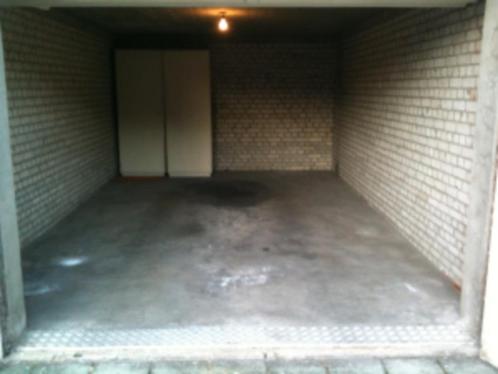 Nijmegen ruime garagebox te huur. Elektraverwarmd. Per 76