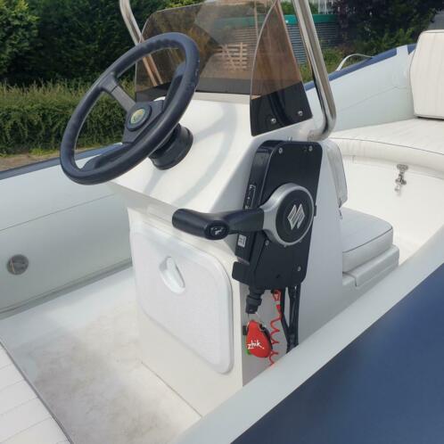 Nimarine 410 Rib console rubberboot met 30pk Suzuki