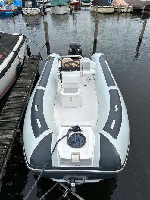 Nimarine MX450 met Suzuki 30pk