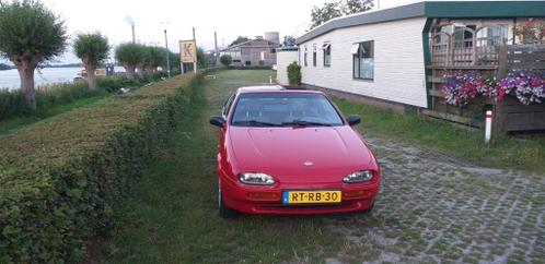 Nissan 100NX 1.6 E E2 1997 Rood