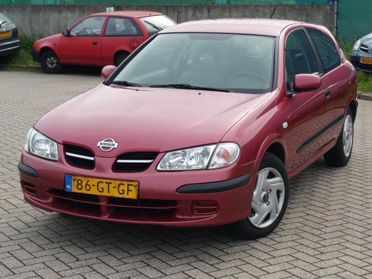 Nissan Almera 1.5 3D 2001 Parkeersensor Nieuwe APK bij afl.