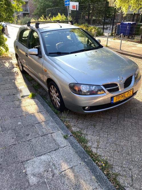 Nissan Almera 1.5 5D 2003 Grijs