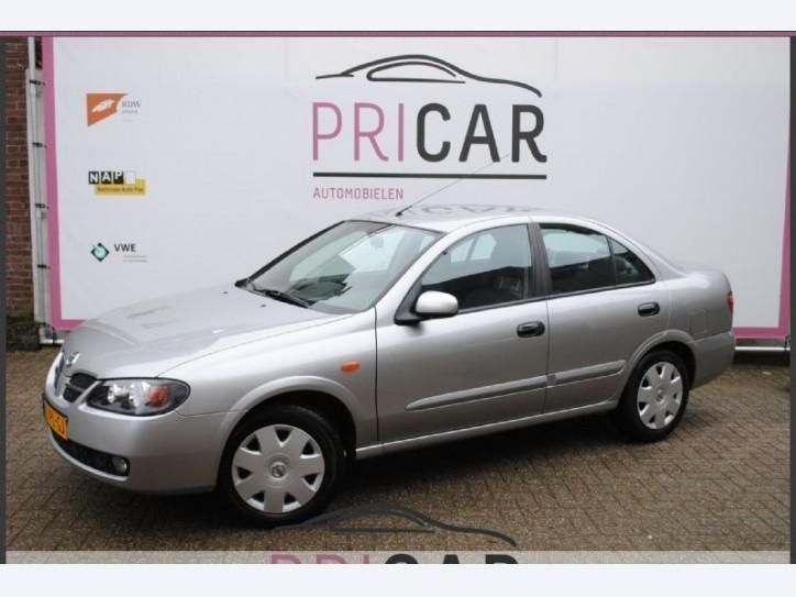 Nissan Almera 1.5 acenta AIRCO (bj 2004)