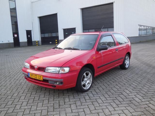 Nissan Almera 1.6 Special Edition automaat airco