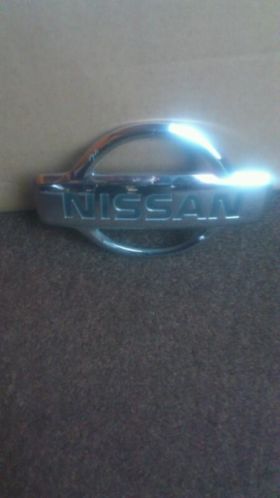 Nissan almera embleem
