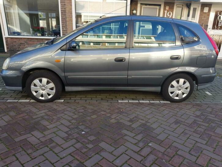 Nissan Almera Tino 1.8 2004 Grijs
