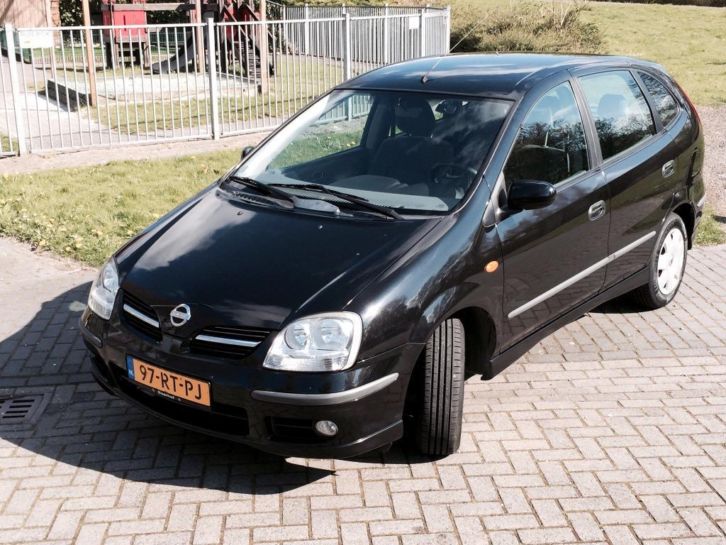 Nissan Almera Tino 1.8 2005 Zwart - APK  G.beurt 2 Jan 2015