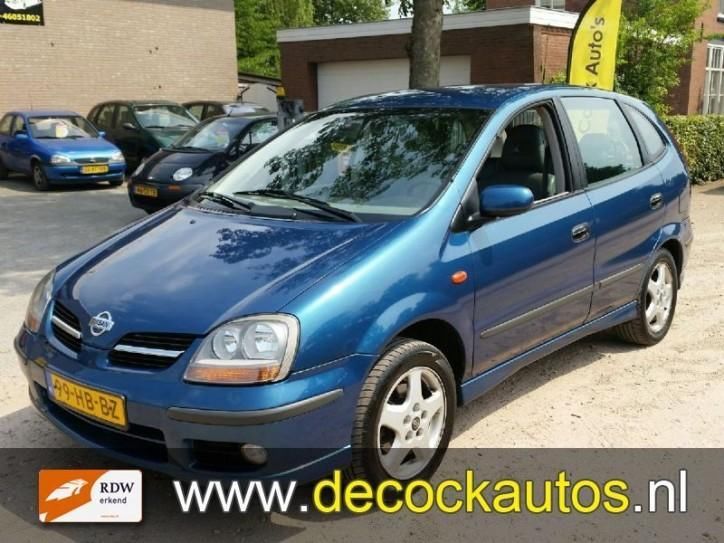 Nissan Almera tino 1.8 luxury LEDER INTERIEUR (bj 2001)