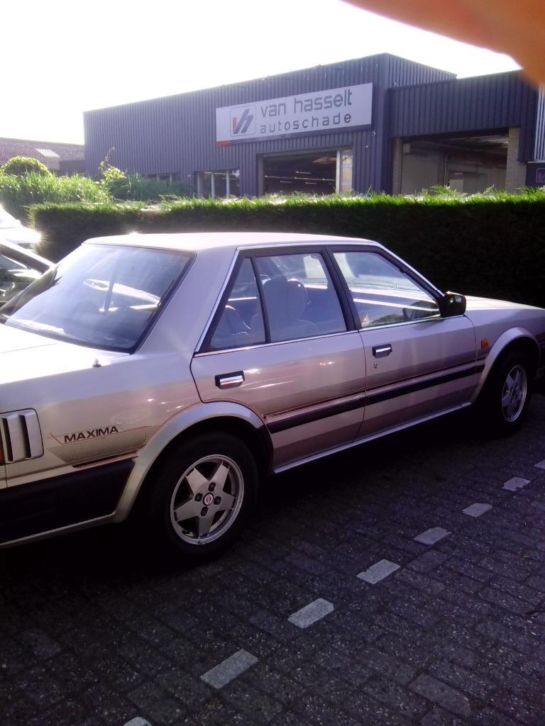 Nissan Bluebird 1.6 1987 Grijs