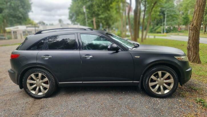 Nissan infiniti FX35 2003