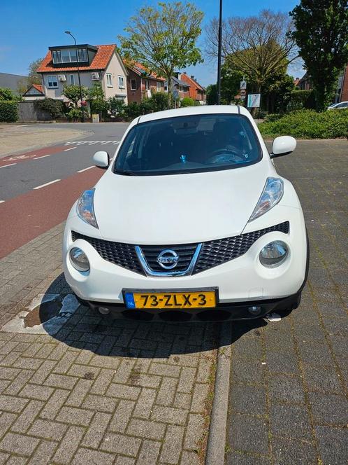 Nissan Juke 1.6 CVT 86KW 2013 Wit automaat