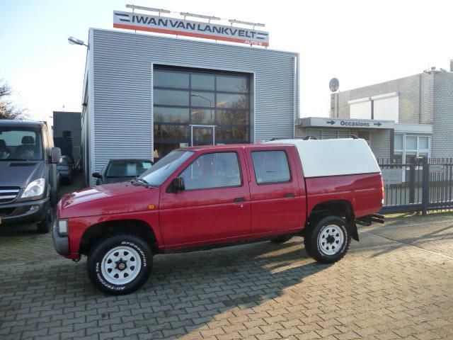 Nissan King-cab KING CAB 2.5 D EERSTE EIGENAAR 1,5 CABINE IN