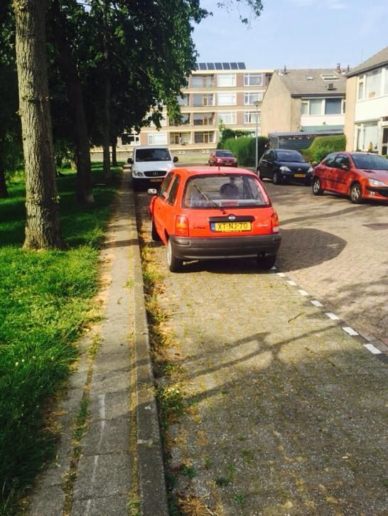 Nissan Micra 1.0 3D 1999 Rood