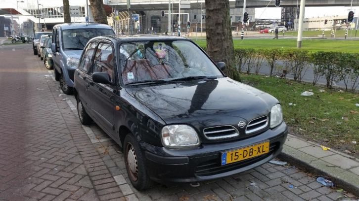 Nissan Micra 1.0 3D 1999 Zwart