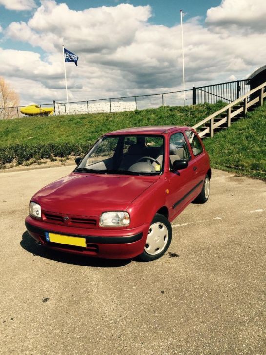 Nissan Micra 1.0 E 16V AUT E2 1994 Rood met STUURBEKRACHTING