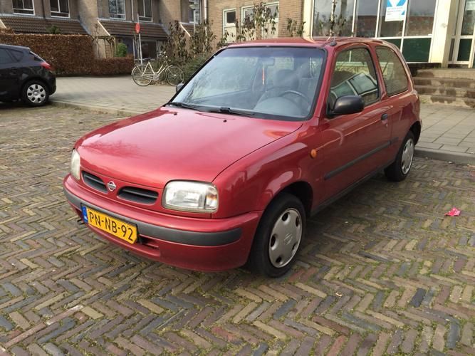 Nissan Micra 1.0 E 16V E2 1996 Rood ( Apk tot 13-05-2016 )