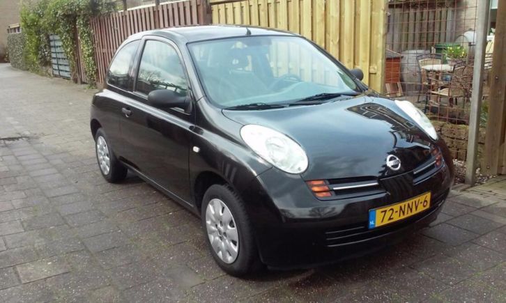 Nissan Micra 1.4 2003 Zwart - Nette staat