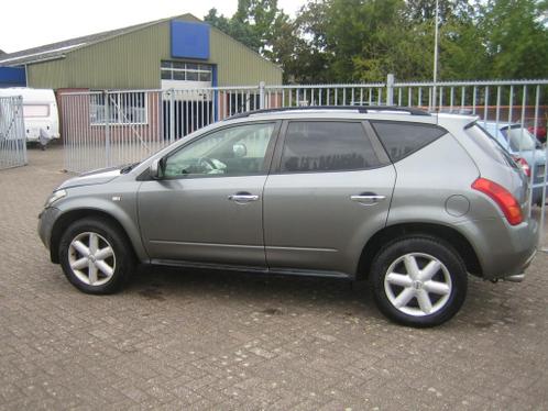 Nissan Murano met schade