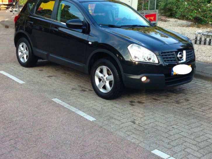 Nissan Qashqai 1.6 2WD 2010 Zwart