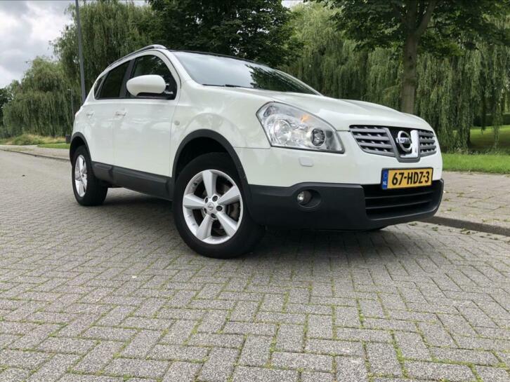 Nissan Qashqai 2.0 4WD CVT luxe uitvoering