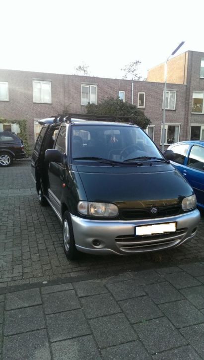 Nissan Serena 2.3 DSL 5DR 7ST 1998 Groen 7 Persoons