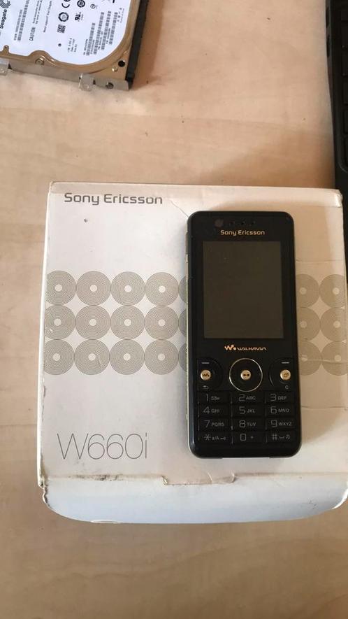 Nog bijna nieuwe Sony Ericsson w660i walkman