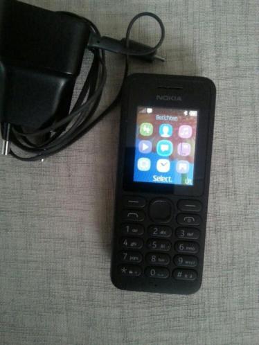 Nokia 130 met Nokia micro-USB oplader