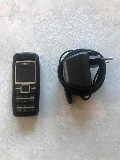 Nokia 1600 met oplader