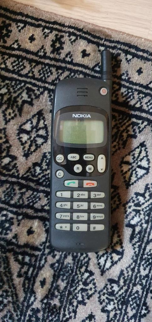 Nokia 1610 uit 1994, werkend