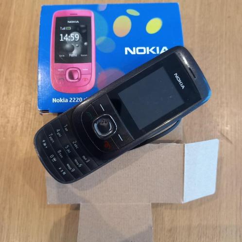 Nokia 2220 slide-telefoon
